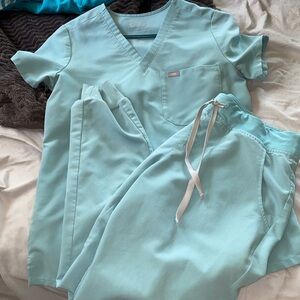 Sea Glass Figs Scrub Set